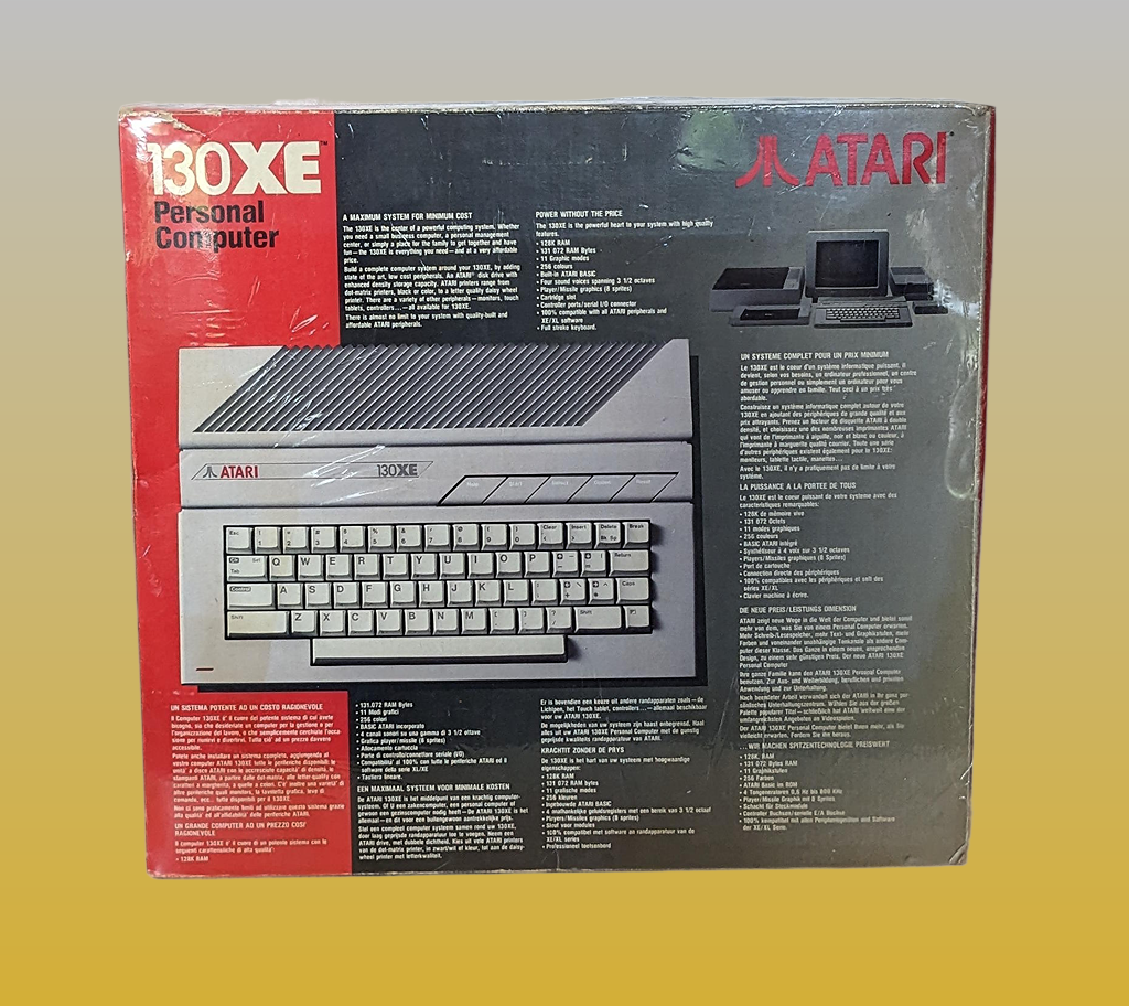 Atari 130XE Hinten